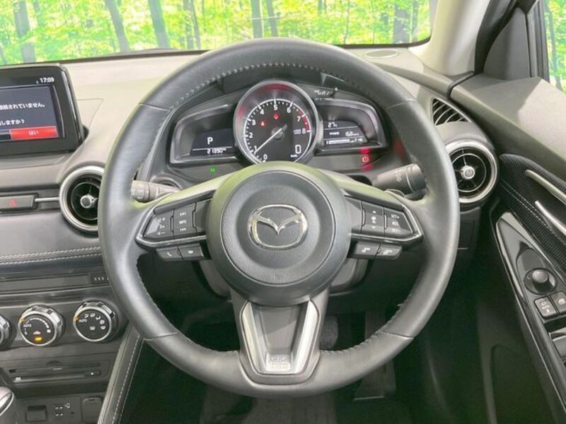 MAZDA2