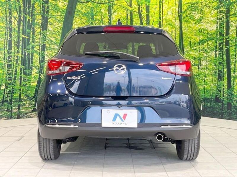 MAZDA2
