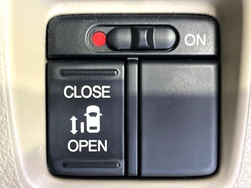 N BOX
