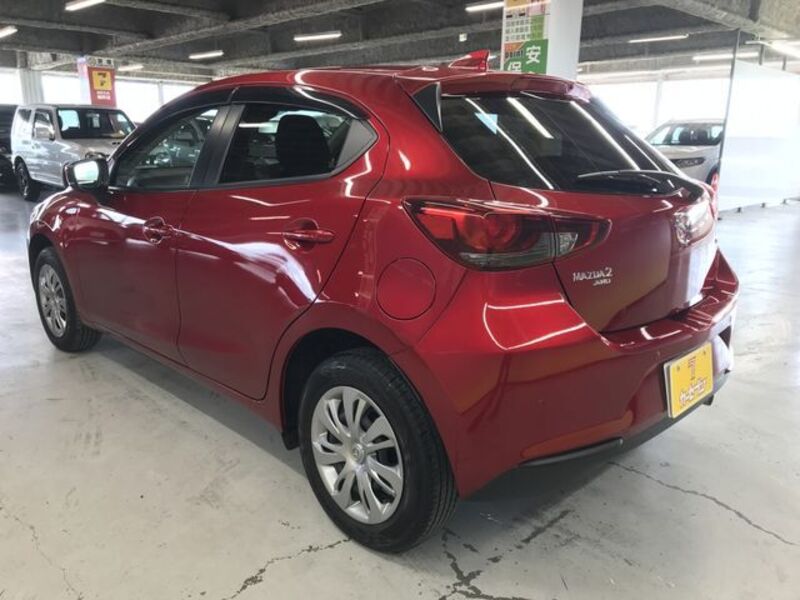 MAZDA2