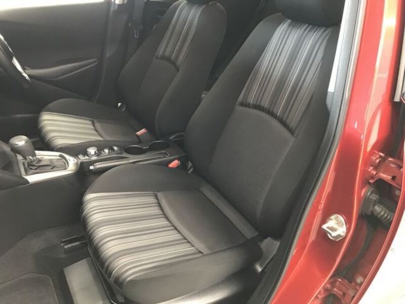 MAZDA2