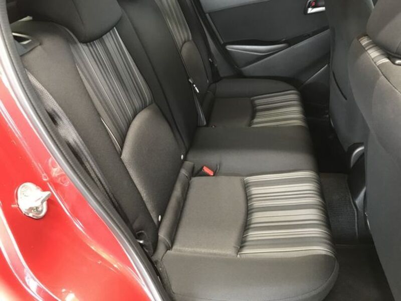 MAZDA2