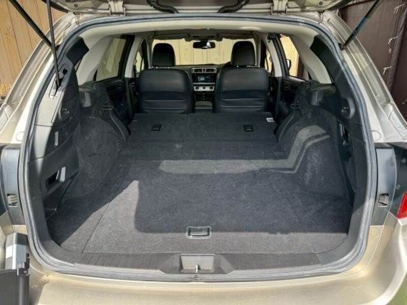 LEGACY OUTBACK