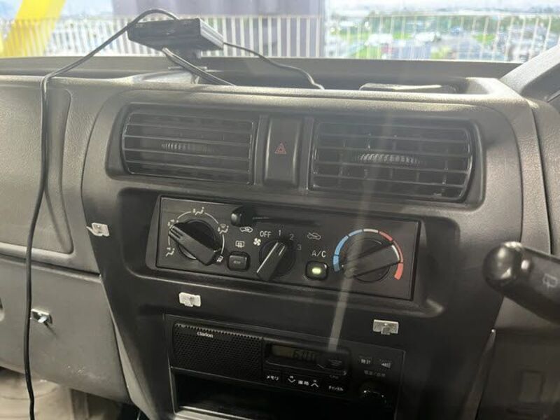CLIPPER VAN