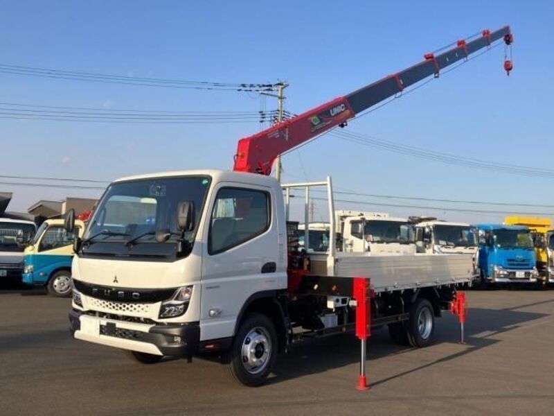MITSUBISHI CANTER