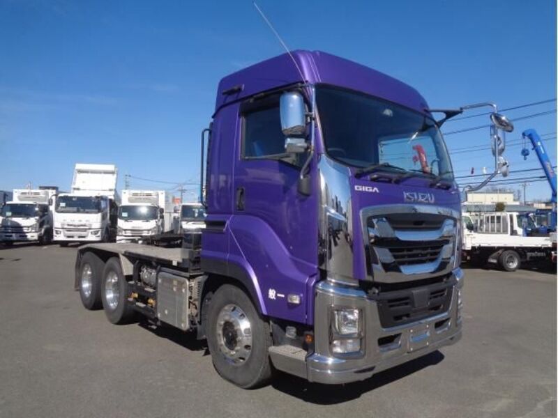 ISUZU GIGA