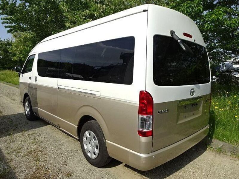 HIACE