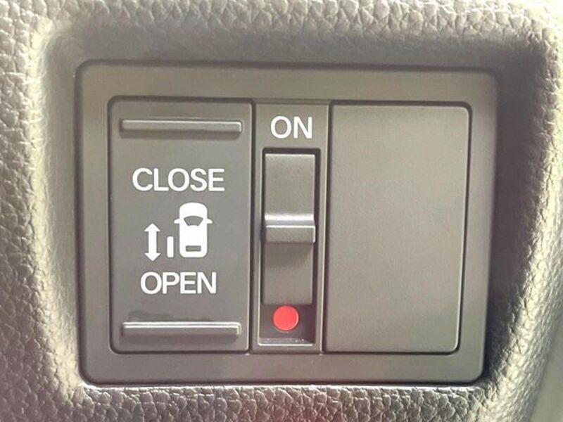 N BOX
