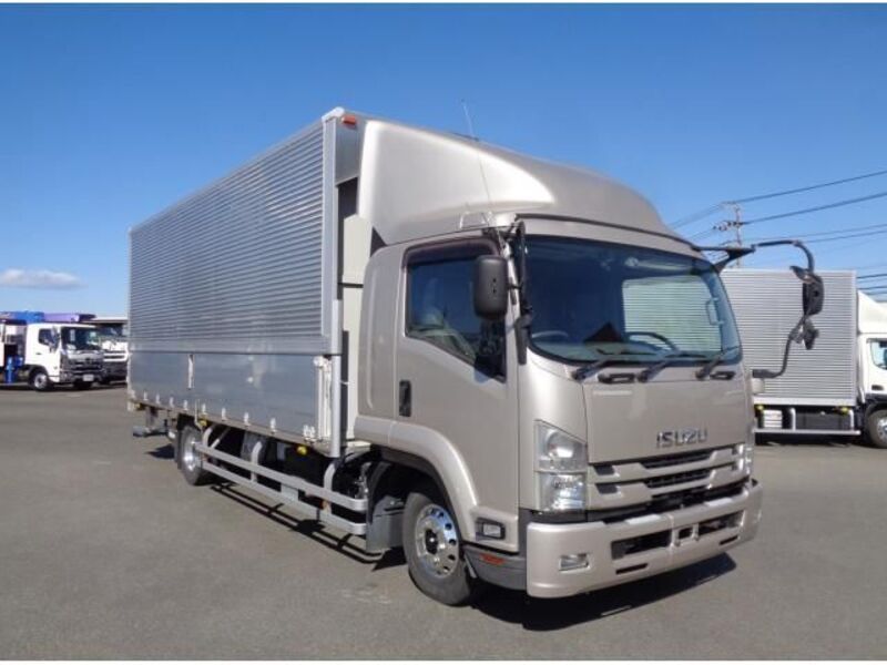 ISUZU FORWARD