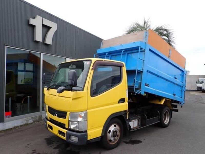 MITSUBISHI CANTER