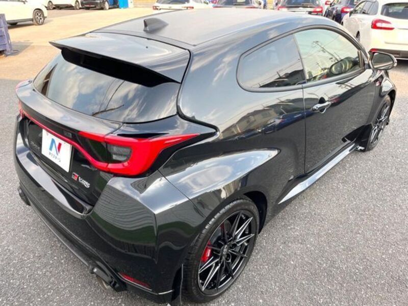 GR YARIS