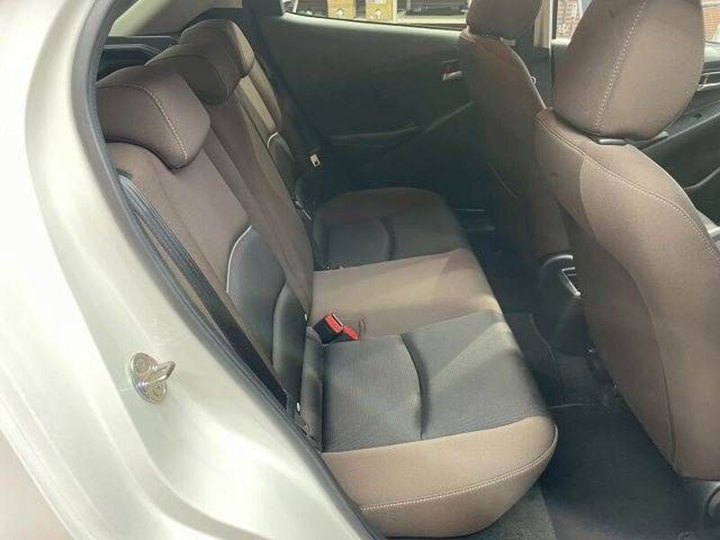 MAZDA2
