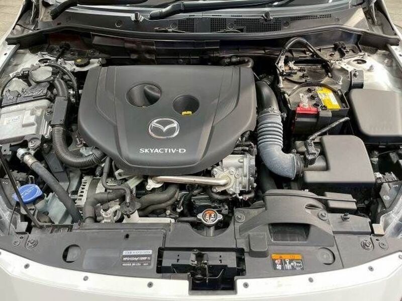 MAZDA2
