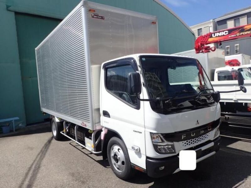 MITSUBISHI CANTER