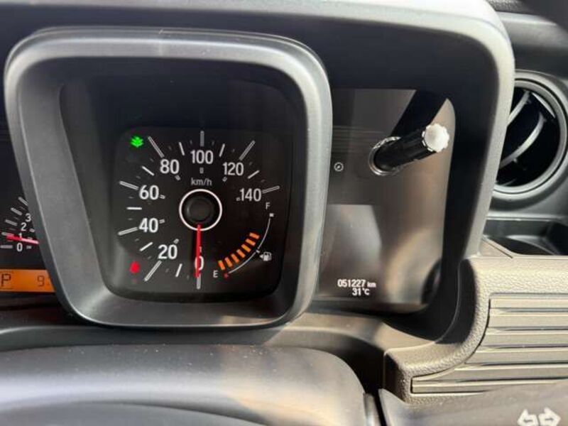 N-VAN