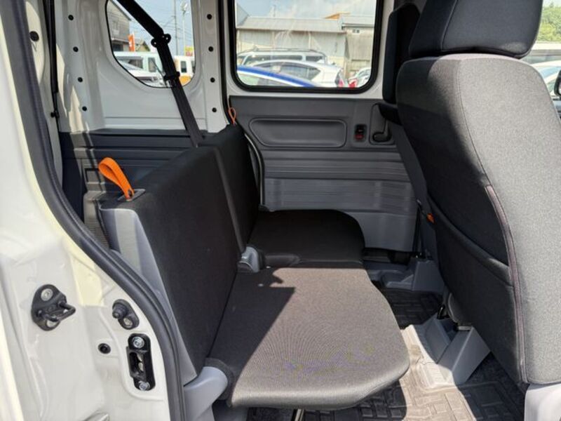N-VAN
