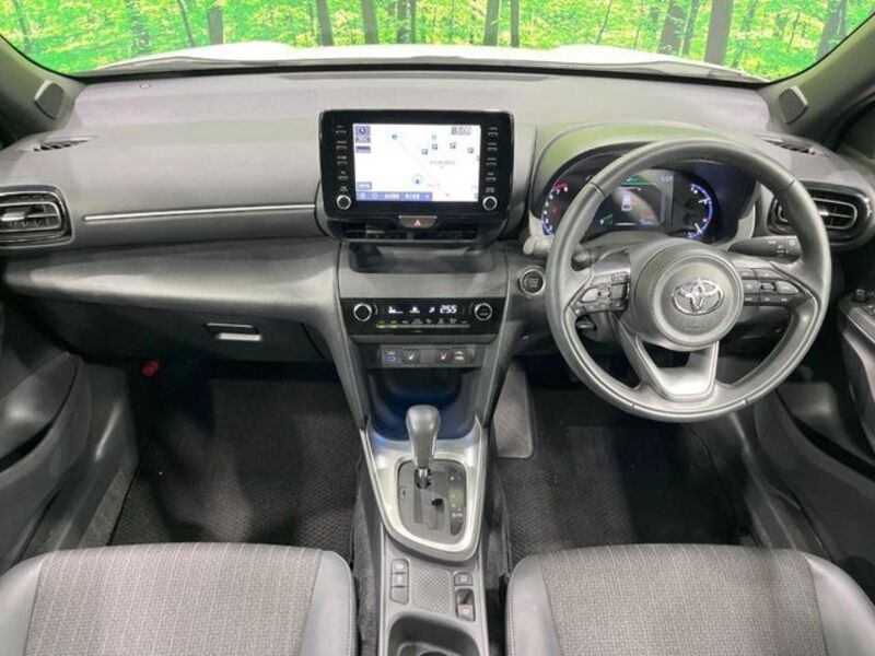 YARIS CROSS