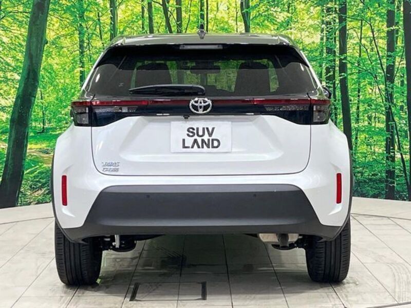 YARIS CROSS