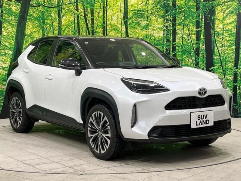 YARIS CROSS