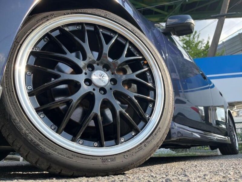 LEGACY B4