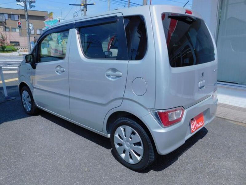 WAGON R