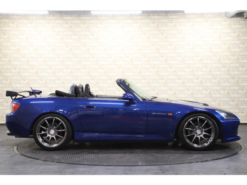 S2000