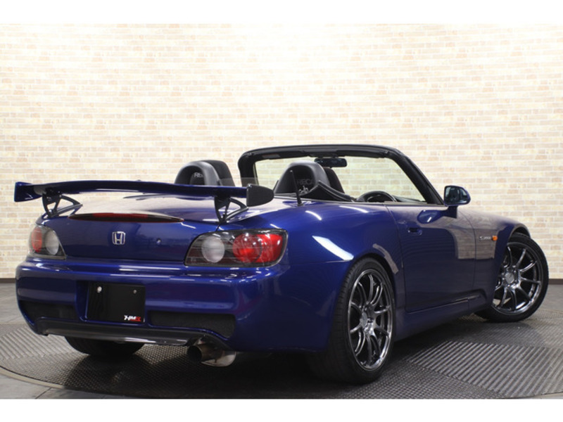 S2000