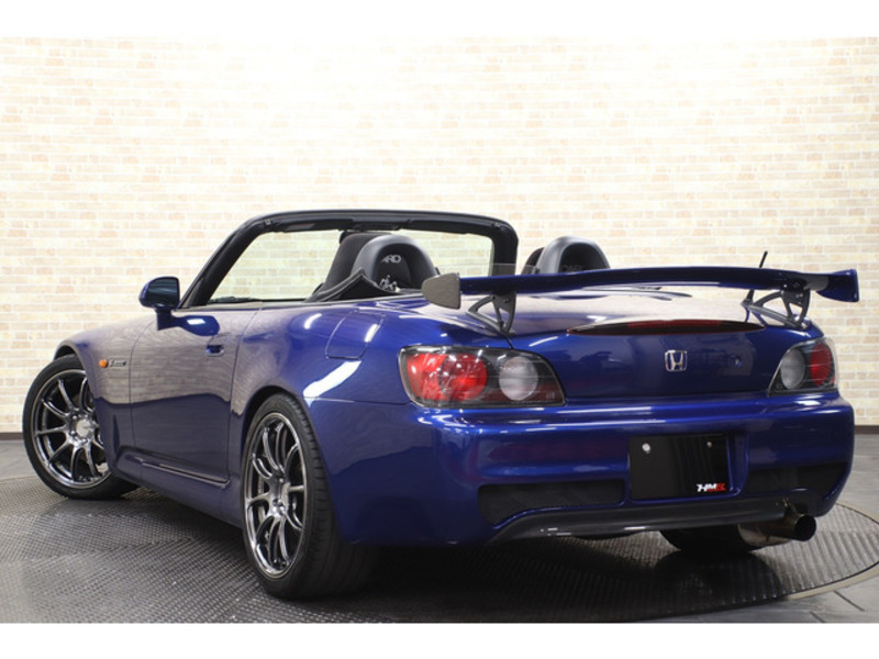 S2000
