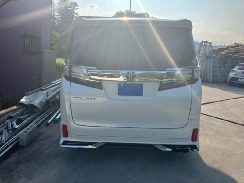 VELLFIRE
