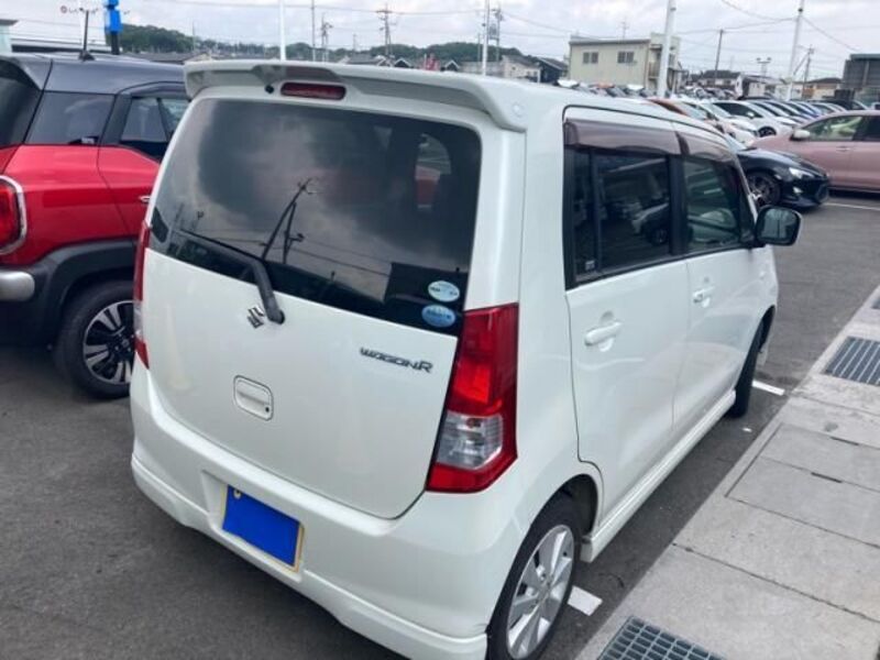 WAGON R