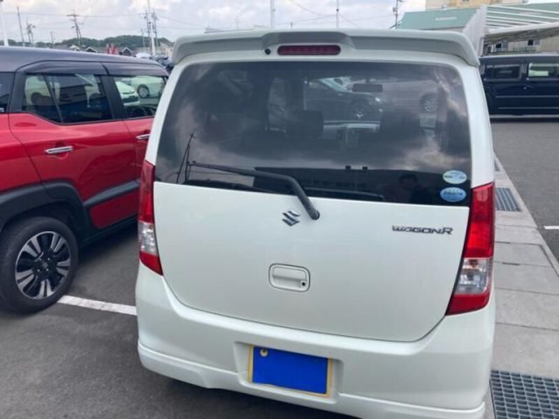 WAGON R