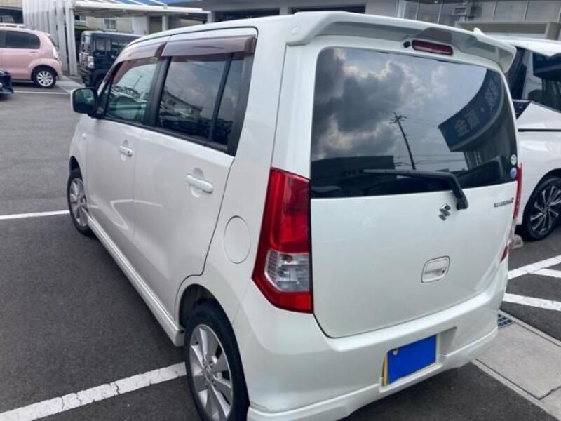 WAGON R