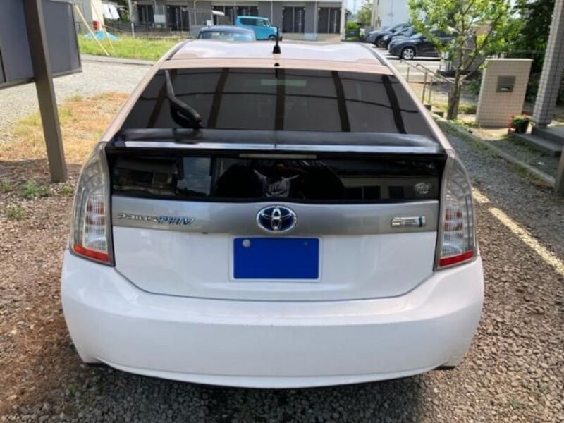 PRIUS PHV