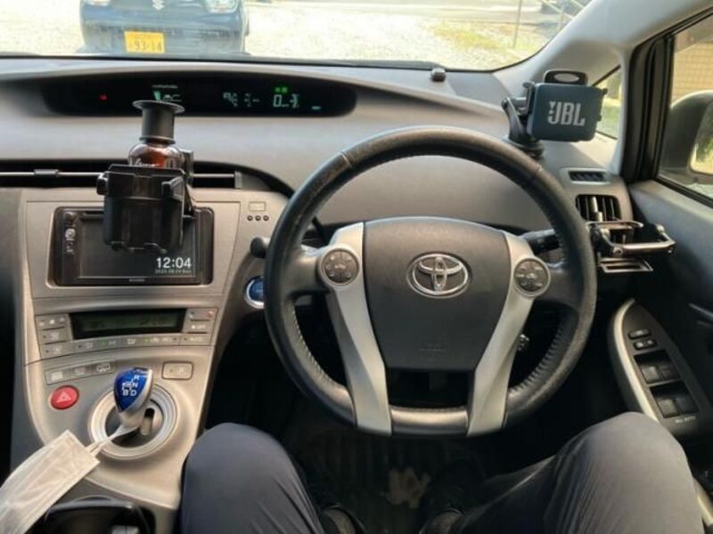 PRIUS PHV