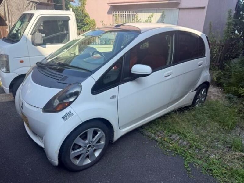 MITSUBISHI I