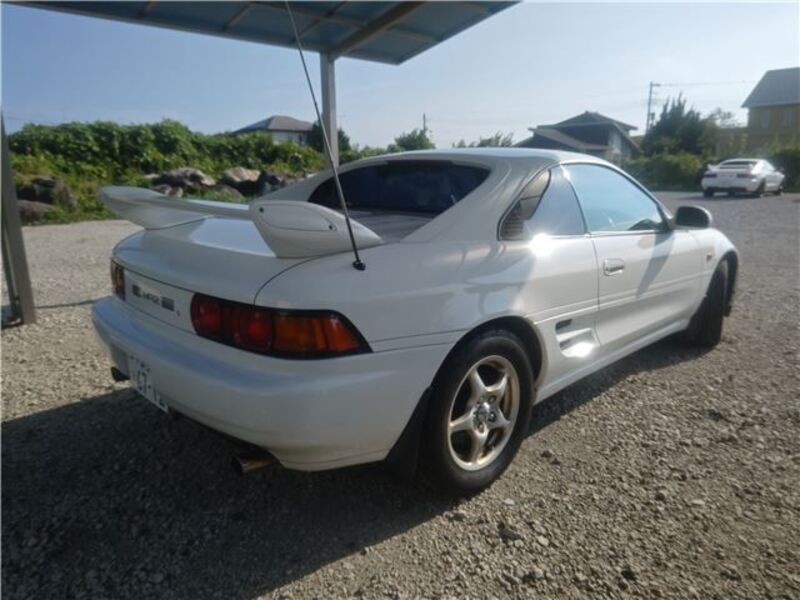 MR2