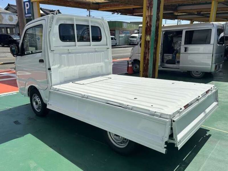 CLIPPER TRUCK