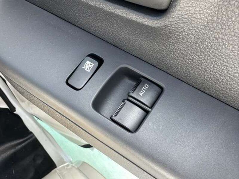 CLIPPER TRUCK