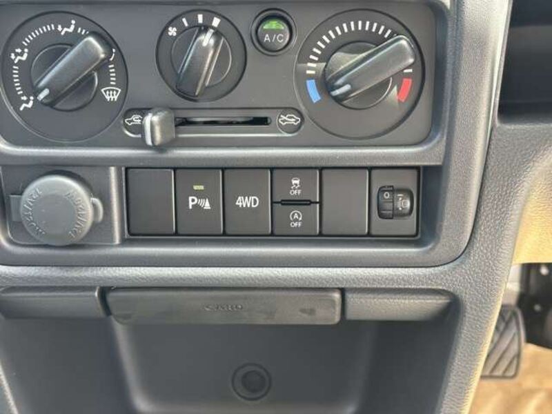 CLIPPER TRUCK