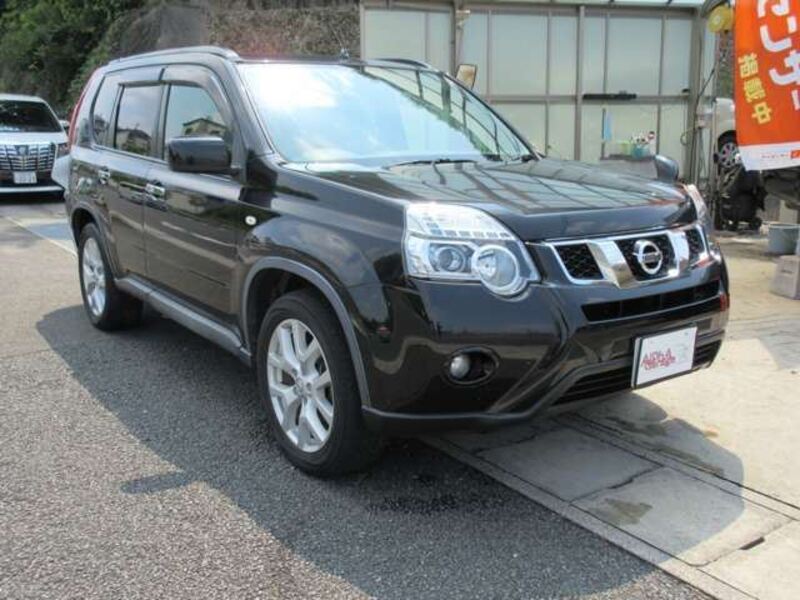 X-TRAIL