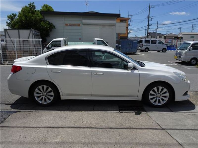 LEGACY B4