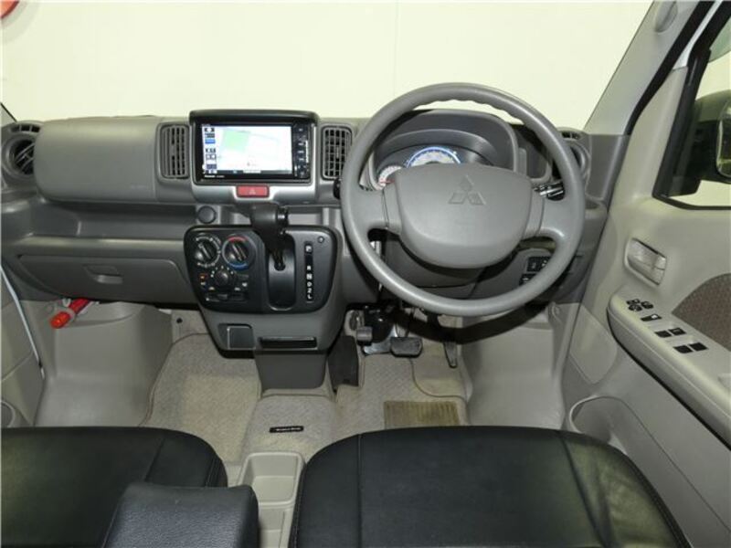 MINICAB VAN