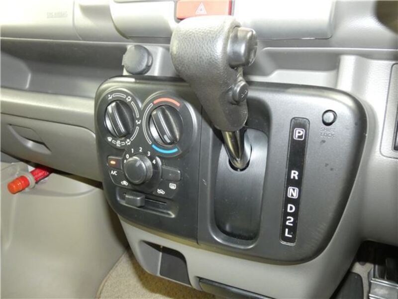 MINICAB VAN