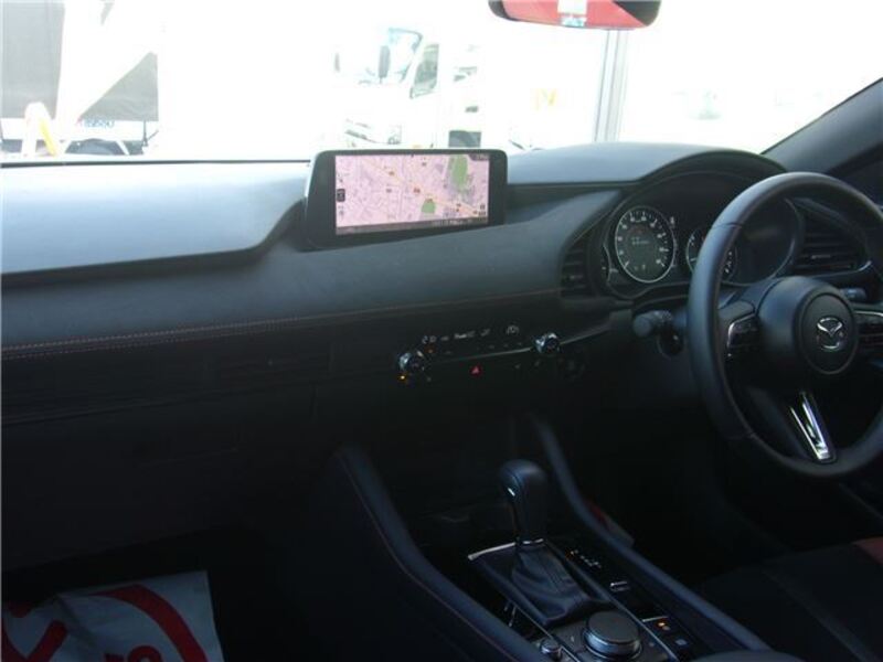 MAZDA3