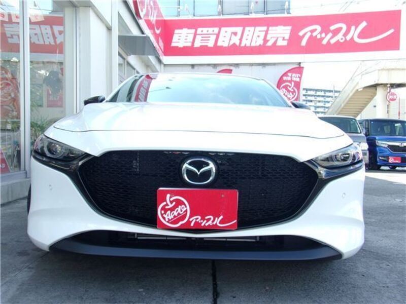 MAZDA3