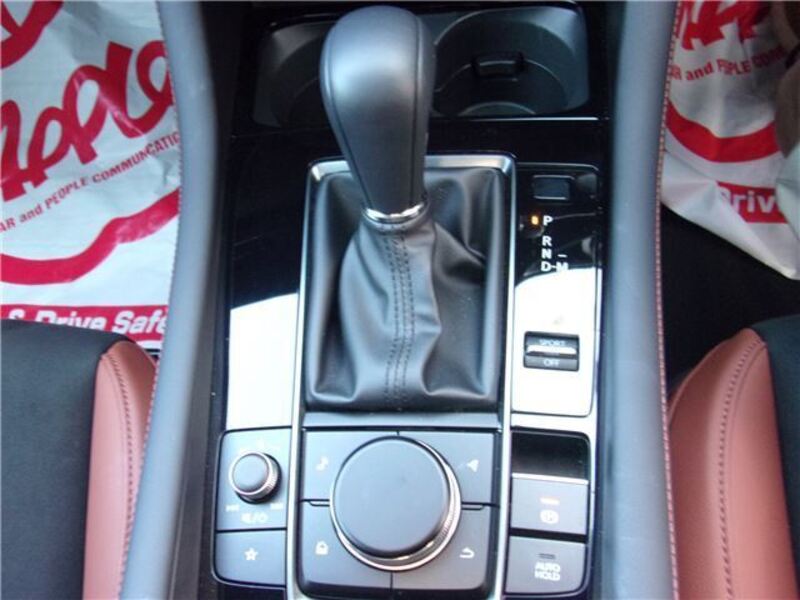 MAZDA3