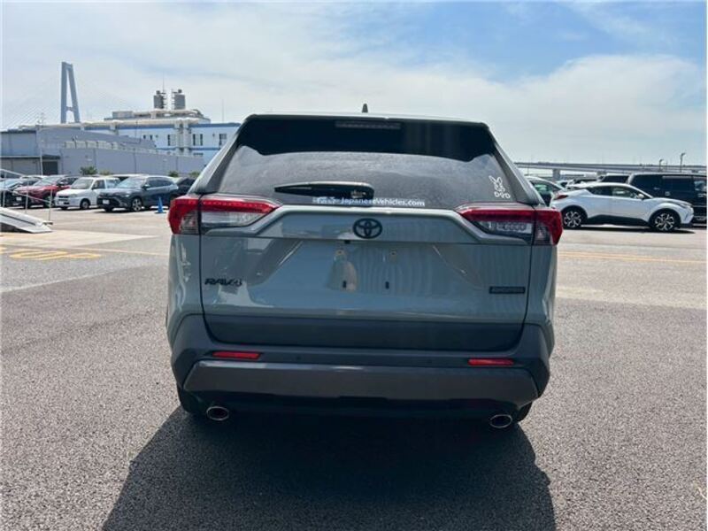 RAV4