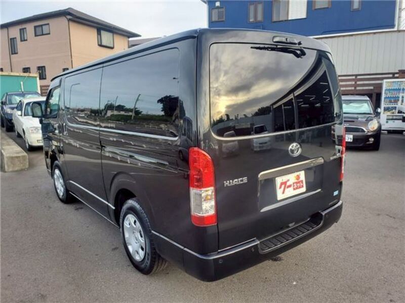 HIACE