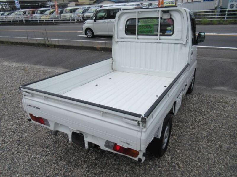 MINICAB TRUCK