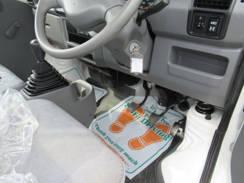MINICAB TRUCK